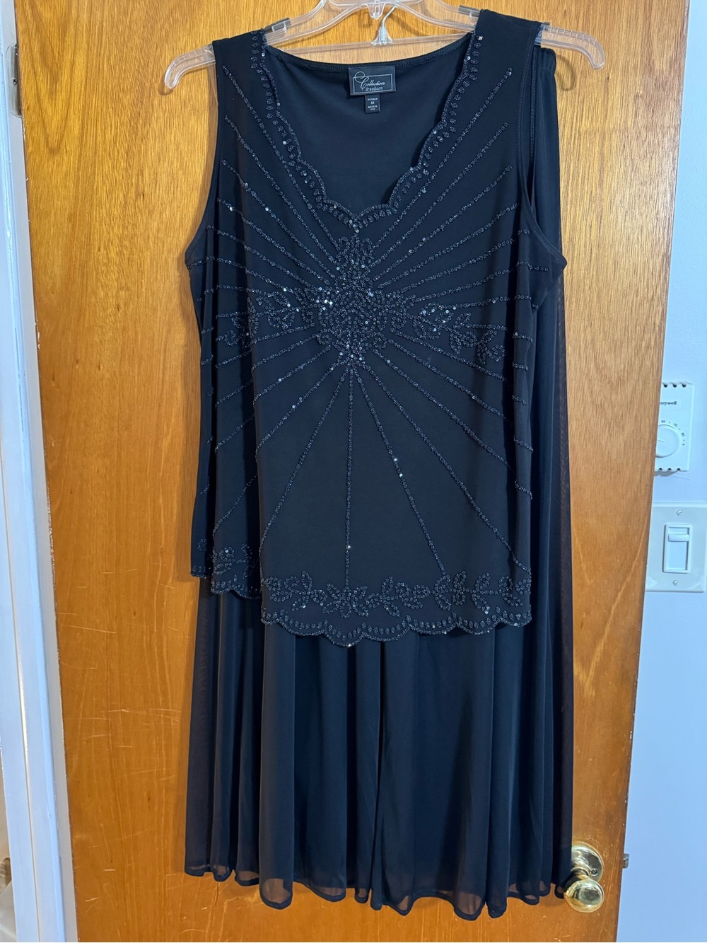 Women’s Formal Pants & Beaded Top Ensemble Black Size XL